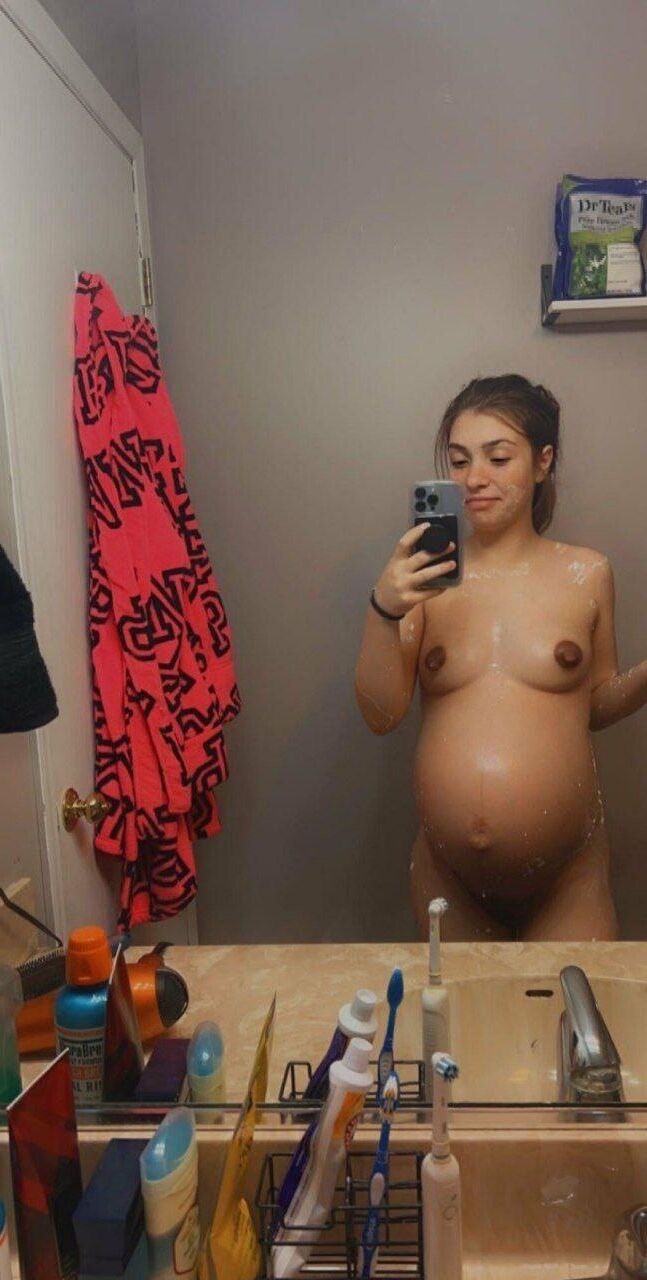 Pregnant and Nude! 