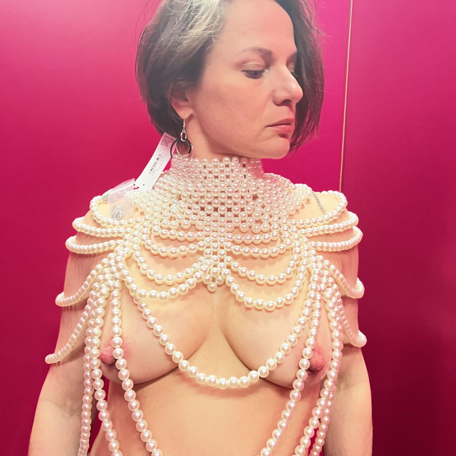 MadameD wearing Pearls on big nipple saggy milk Tits 