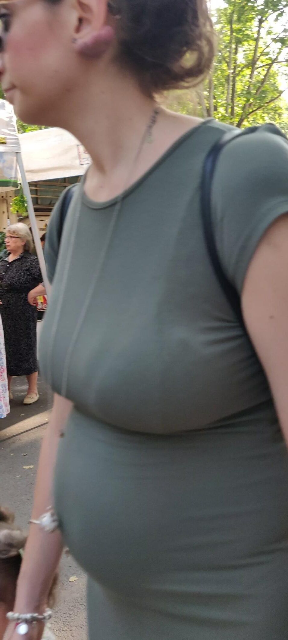 Preggo