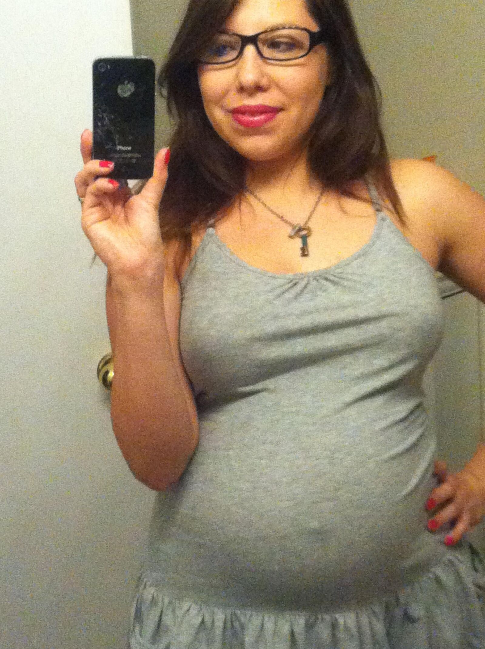 Hottie becomes pregnant