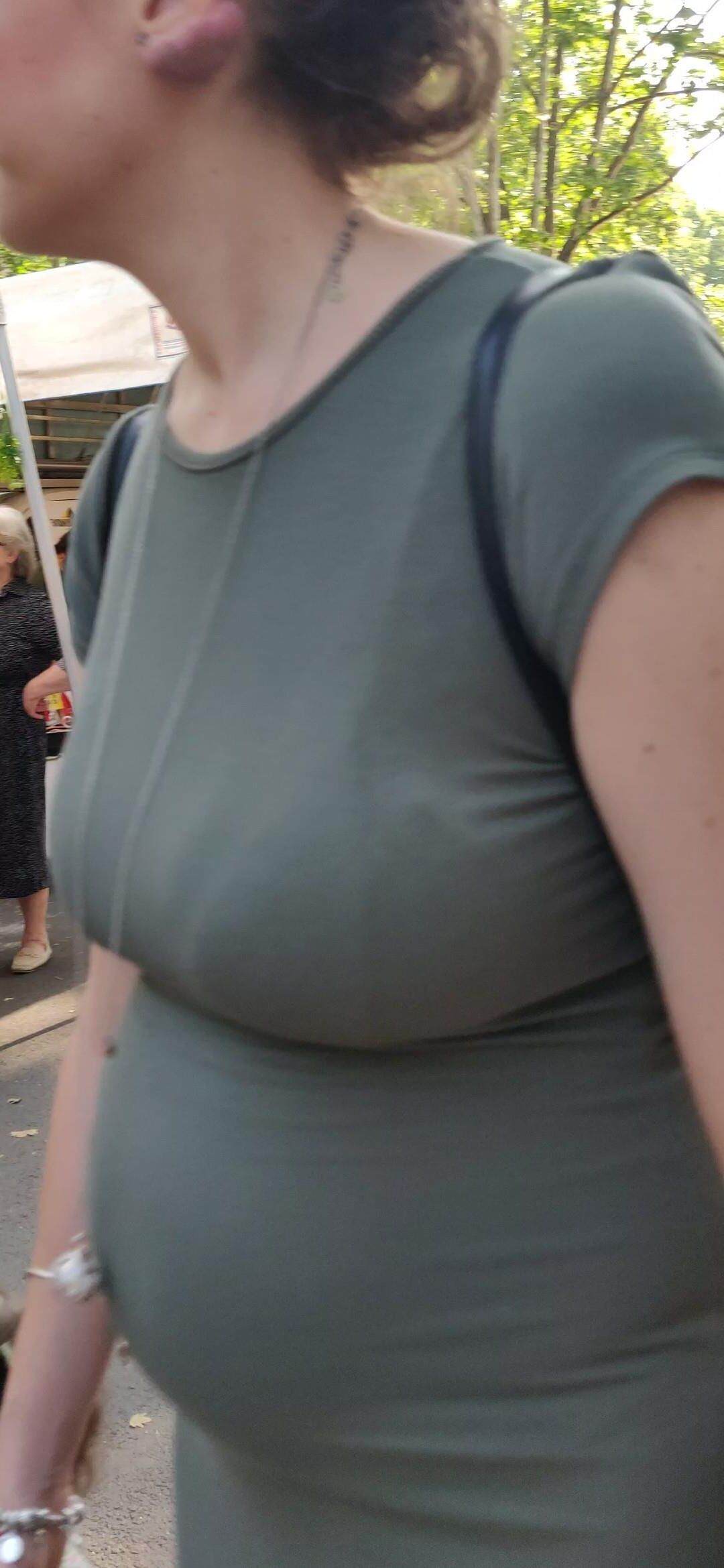 Preggo