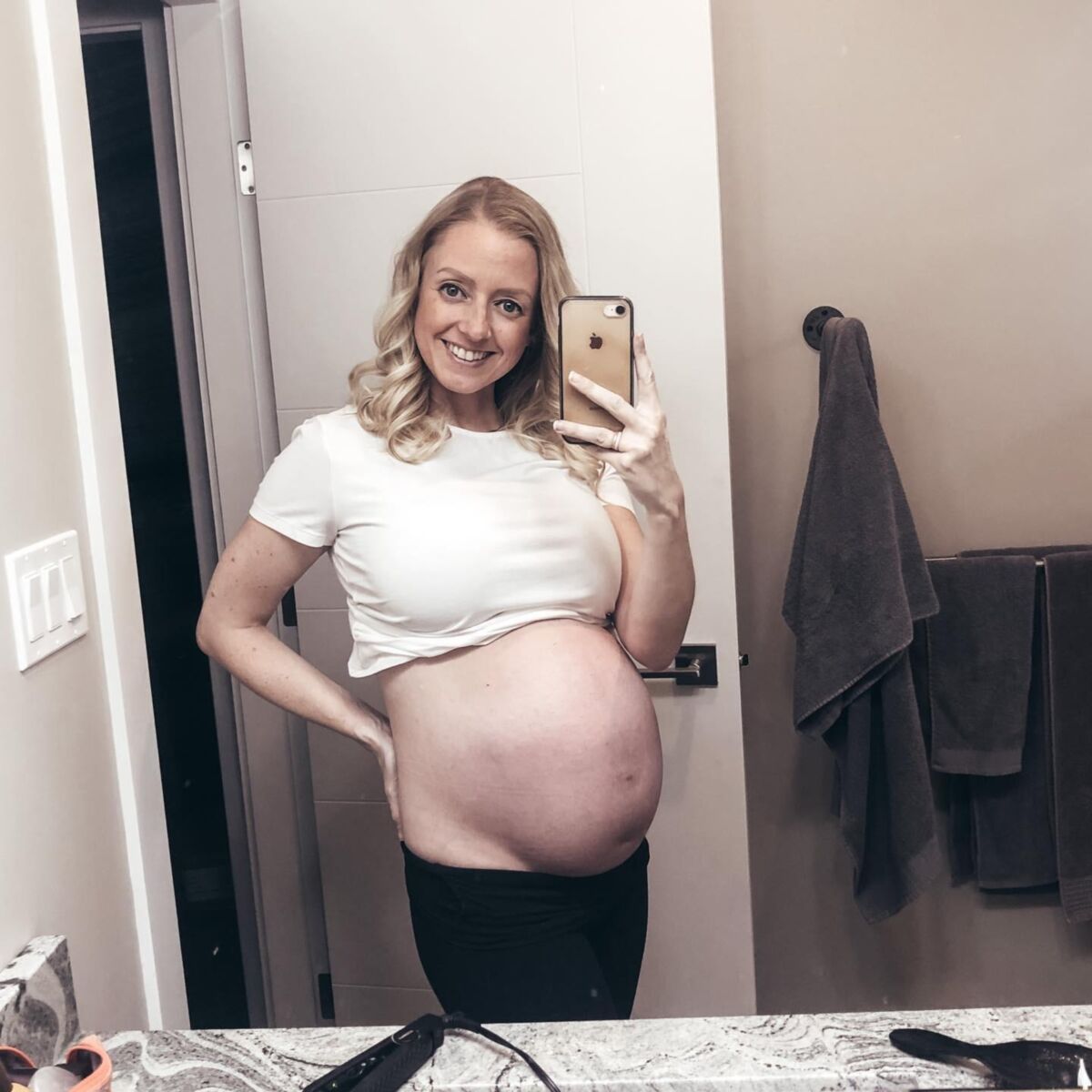 Stunning Pregnant Blonde 