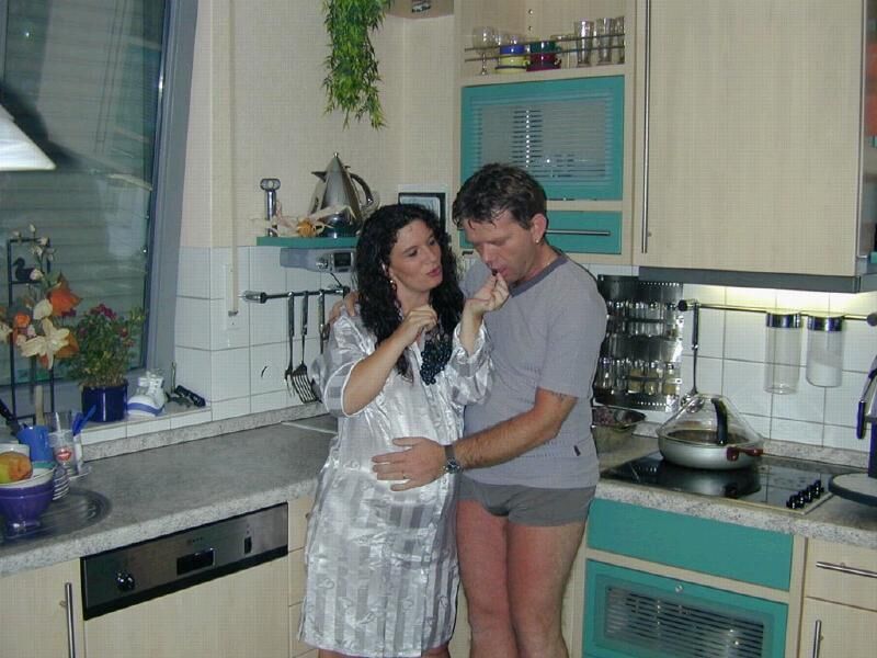 PREGNANT WOMAN HAVING SEX IN THE KITCHEN