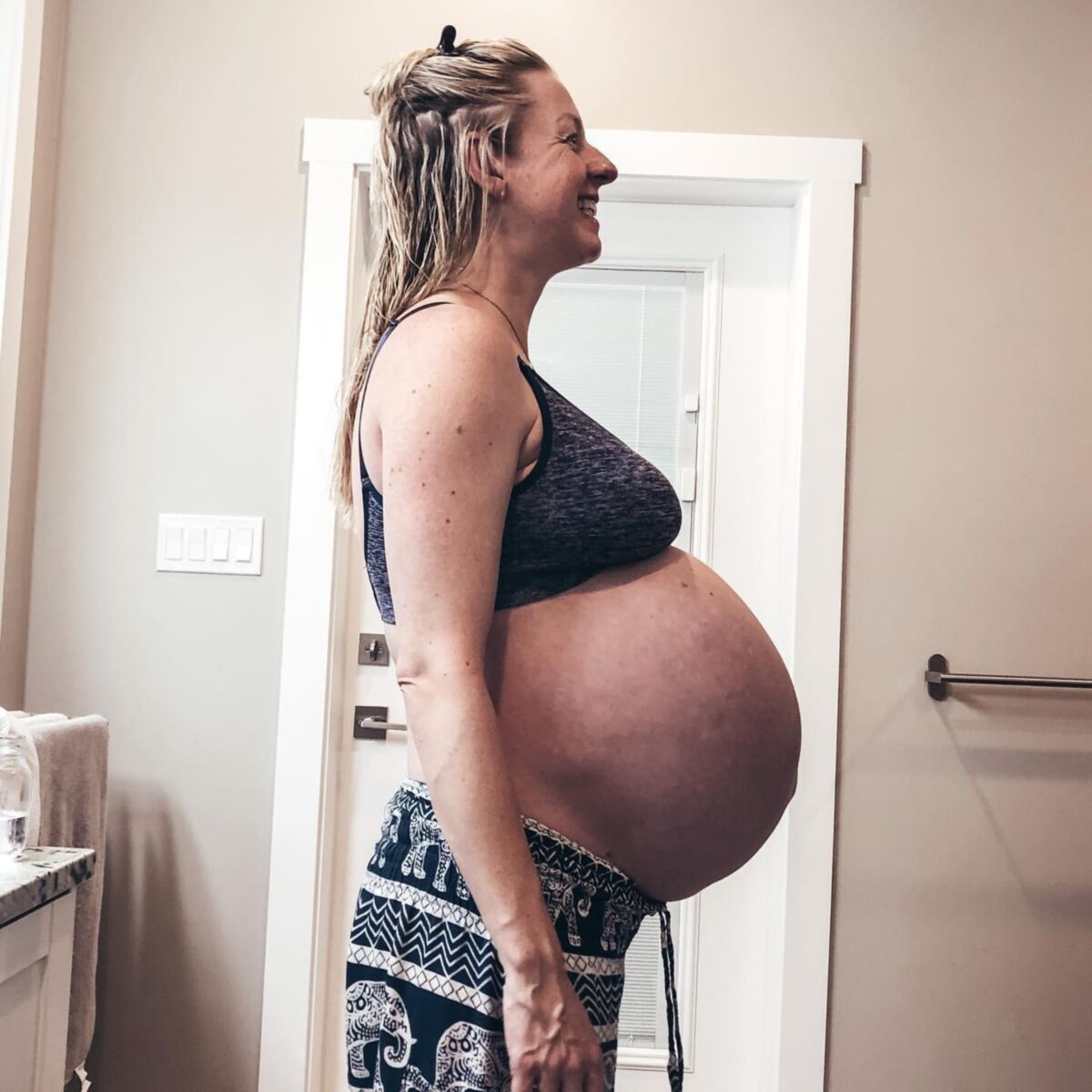 Stunning Pregnant Blonde 