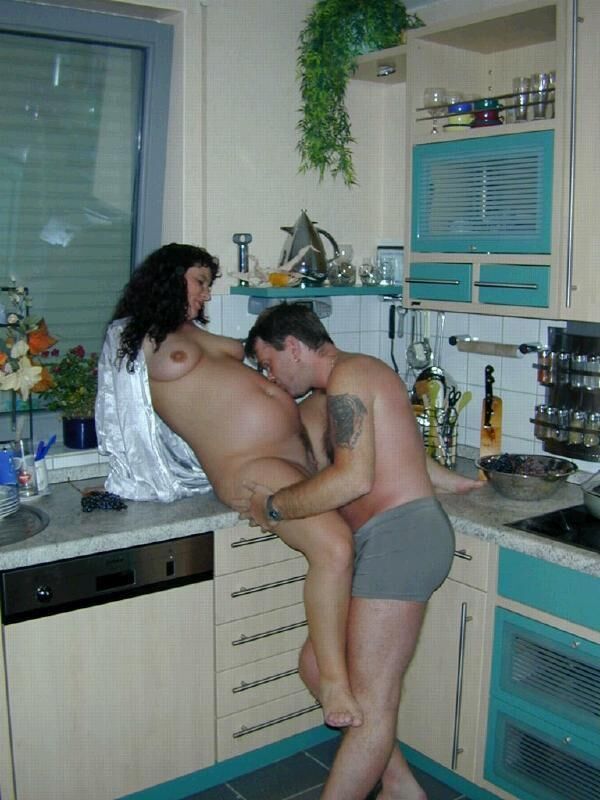 PREGNANT WOMAN HAVING SEX IN THE KITCHEN