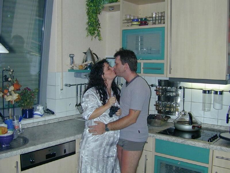 PREGNANT WOMAN HAVING SEX IN THE KITCHEN