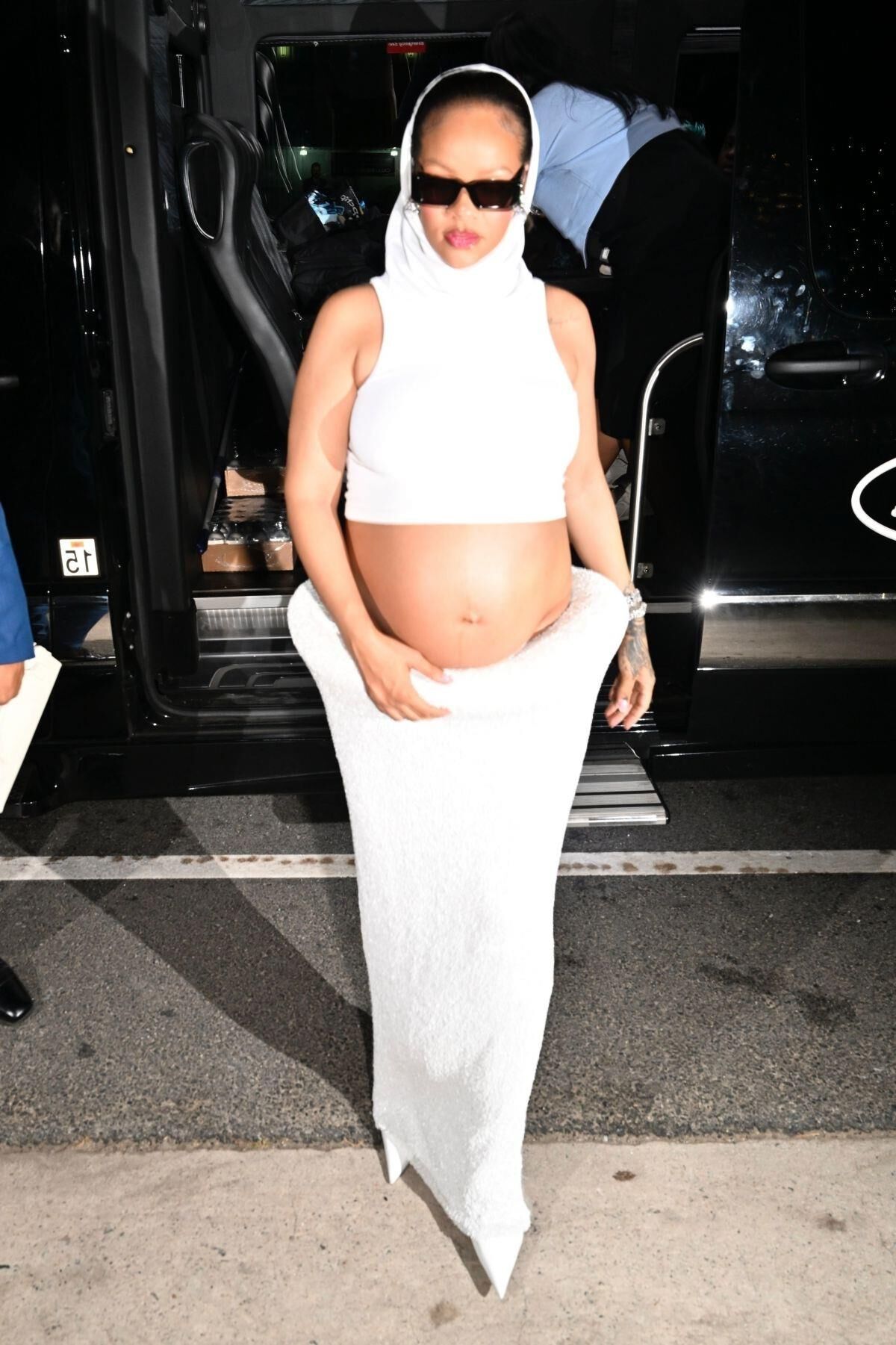 Pregnant RIHANNA Arrives at Giorgio Baldi in Santa Monica