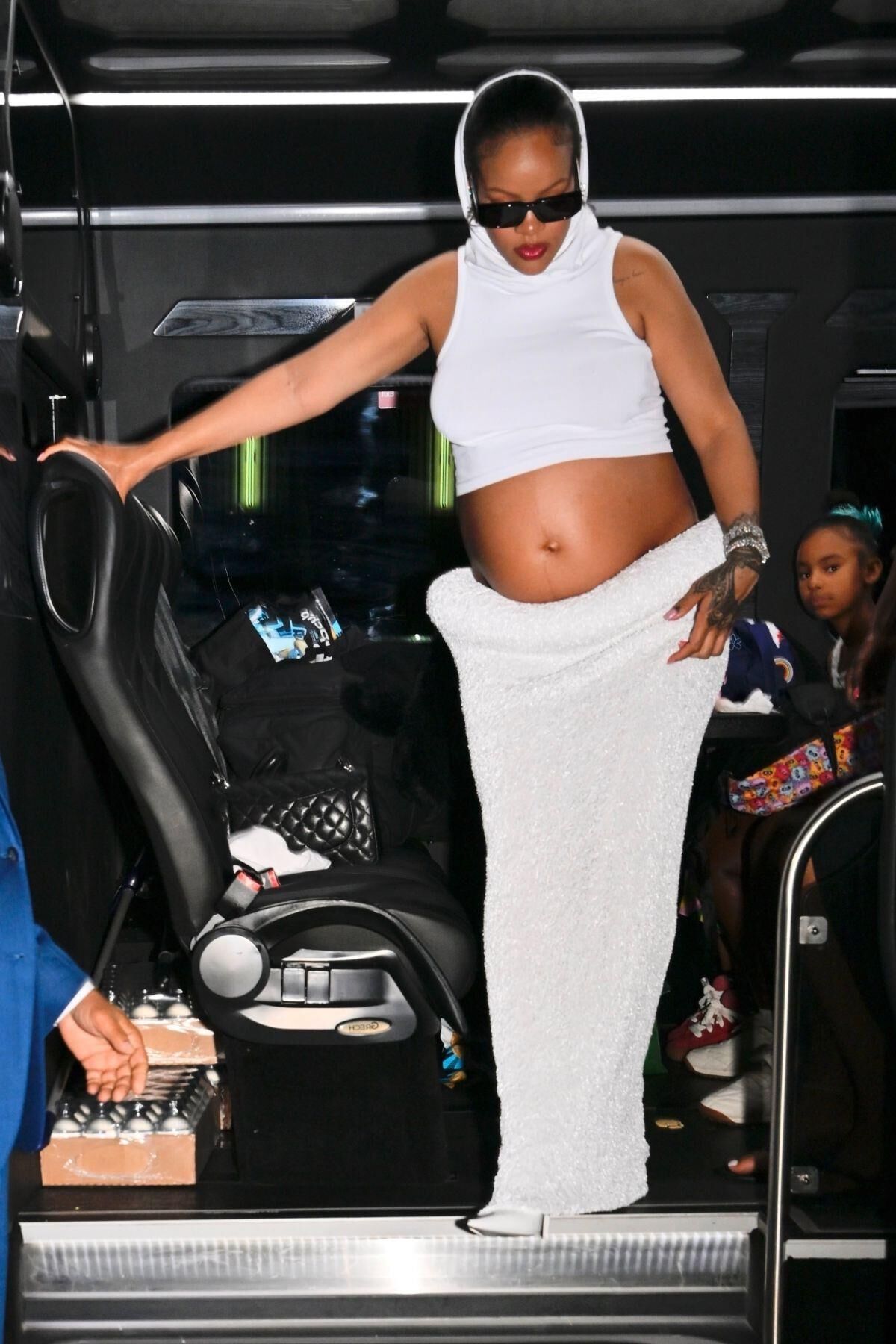 Pregnant RIHANNA Arrives at Giorgio Baldi in Santa Monica