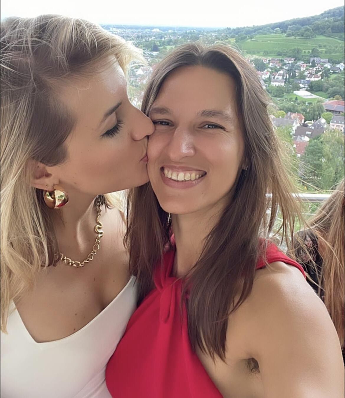 Agnes yo allemand freeuse bi milf et copines nn pour commenter