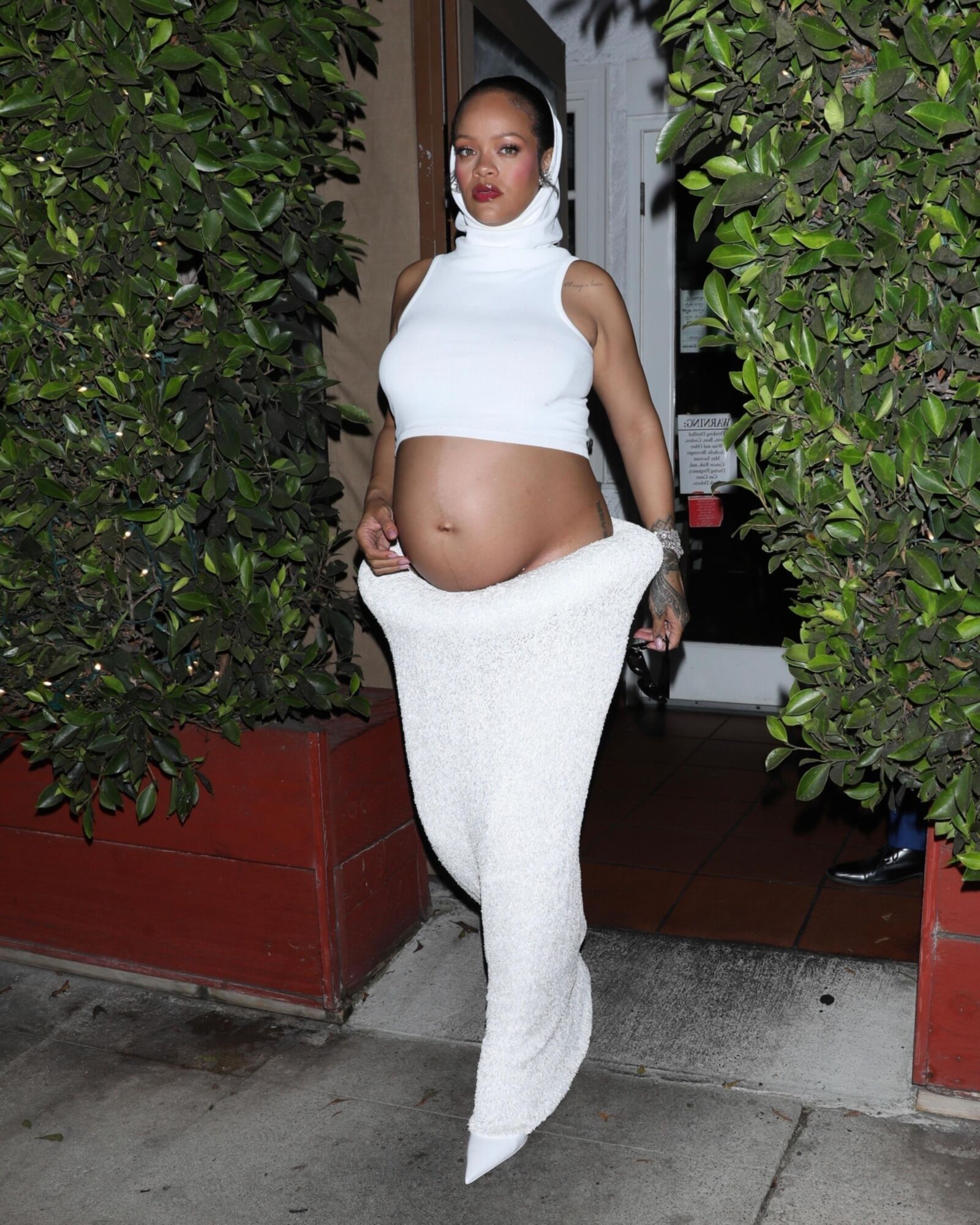 Rihanna a été aperçue en arrivant à Giorgio Baldi à Santa Monica