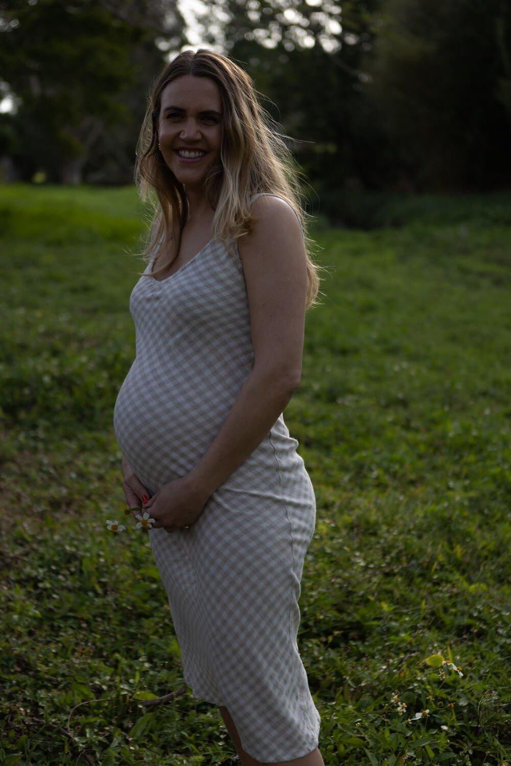 Carolyn mostra seu corpo prego