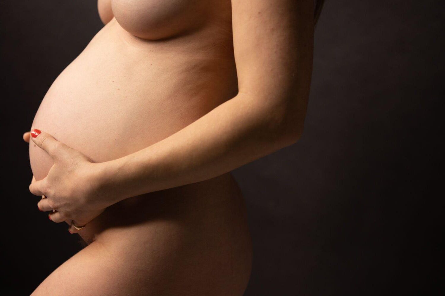 Carolyn mostra seu corpo prego