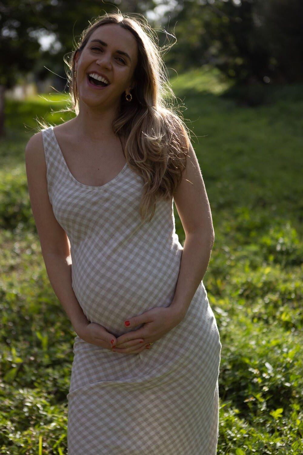 Carolyn mostra seu corpo prego